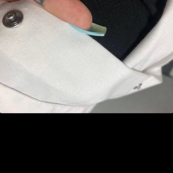 Titanium Nails & Spa - Less than 24 hr of shellac and fresh set .. split & sides weren't painted. When I contacted I was told I would need to pay full for new set - Nail Salons Near Me - Toronto, Ontario