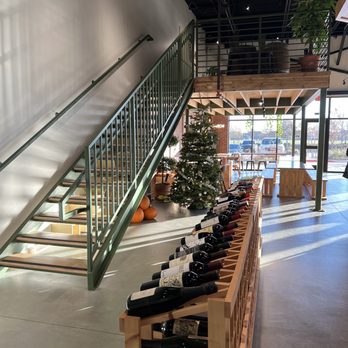Chill Coffee and Wine Bar - Indoor seating - Coffee & Tea Near Me - Arlington, Texas