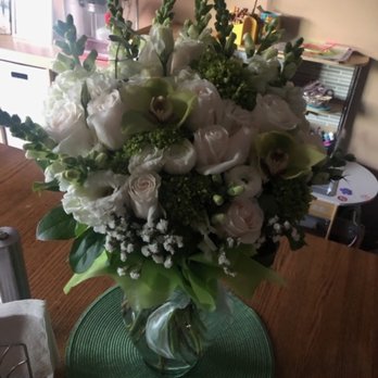 Bolsa Florist - Sympathy bouquet - Florists Near Me - Westminster, California Bolsa Florist - Sympathy bouquet - Florists Near Me - Westminster, California