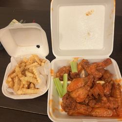 American Wings & More - Wings & fries