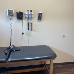 HealthCARE Express Urgent Care - Choctaw