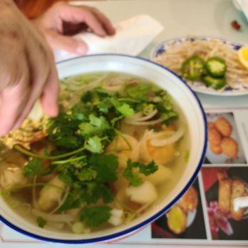 Le Paradis - Seafood pho - Vietnamese Near Me - Hayward, California Le Paradis - Seafood pho - Vietnamese Near Me - Hayward, California