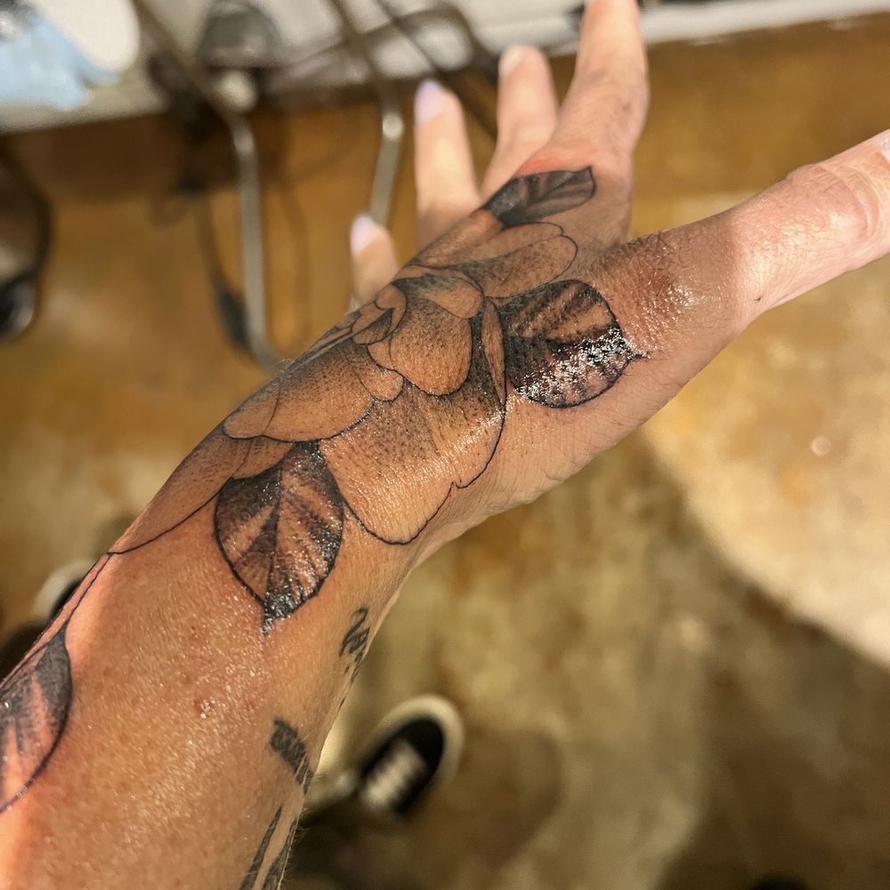 Hi-Fi - OBSESSED - Tattoo Near Me - Portland, Oregon