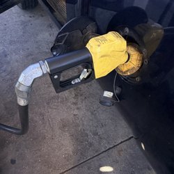 7-Eleven - Pumping