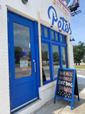 Hot Dog Pete's by null