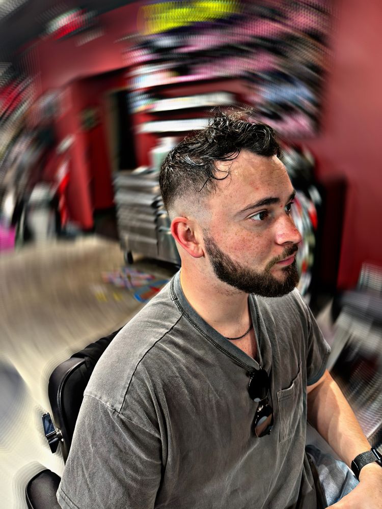 Shawn the Barber 818 Logo
