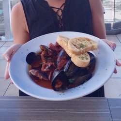 Currumbin Beach - Mussels Entree ($24 AUD)