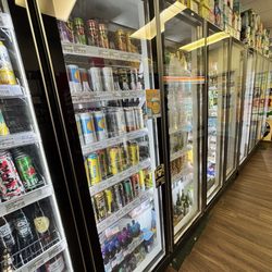 Roosters Land Wine & Spirits