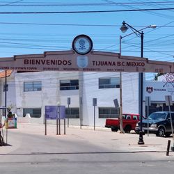 Avenida Revolución - Welcome to Tijuana!