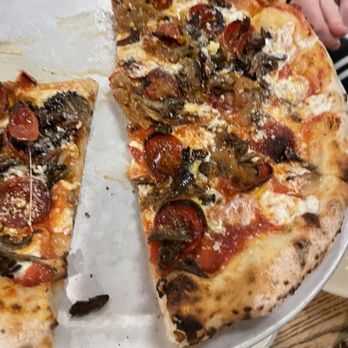 Jinny's Pizzeria - McL'oven - Pizza Near Me - Newton, Massachusetts Jinny's Pizzeria - McL'oven - Pizza Near Me - Newton, Massachusetts