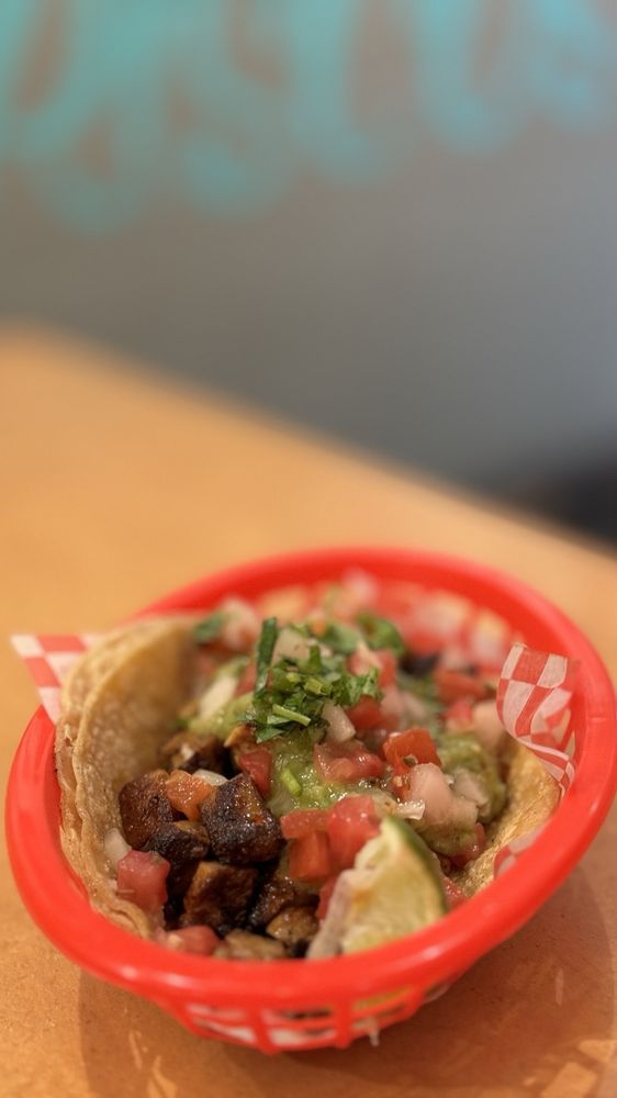Seven Lives Tacos y Mariscos Image