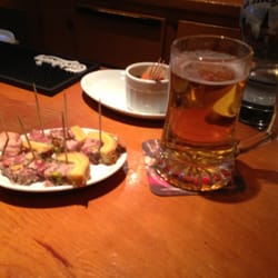 Hôtel Auberge Saint Hubert - Compliments of the bar!