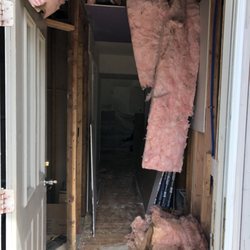 Fast Quality Carpentry - How he left the entryway of my home