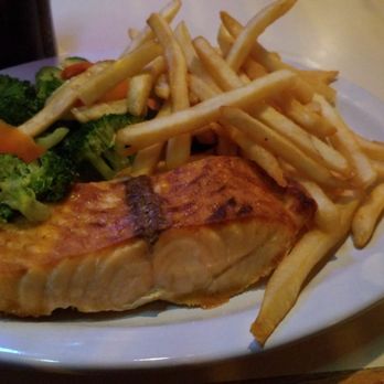 Pelicans Roost & Chowder House - Seafood Near Me - Chico, California