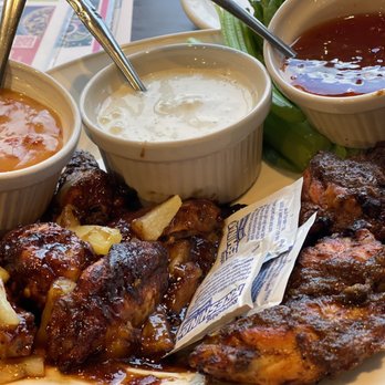 Pizza Lucé - Chicken wings - Peking Style and Jerk Seasoning - Pizza Near Me - Roseville, Minnesota Pizza Lucé - Chicken wings - Peking Style and Jerk Seasoning - Pizza Near Me - Roseville, Minnesota