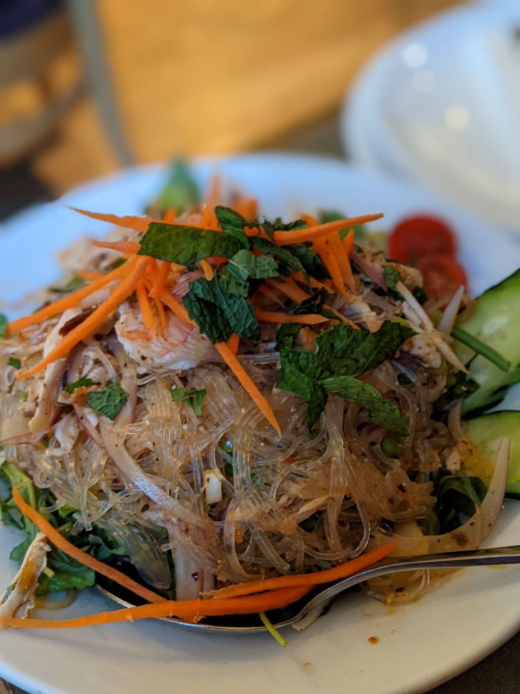 THAI BASIL RESTAURANT 343 Photos & 615 Reviews Thai 2431 J St