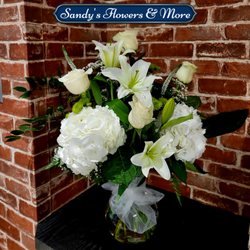 Sandy's Flowers & More