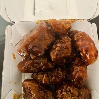 Buffalo Wild Wings - Boneless Mango Habanero Wings - Chicken Wings Near Me - Columbia, South Carolina