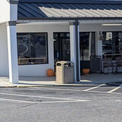 The Farmhouse Coffee Exchange - Storefront