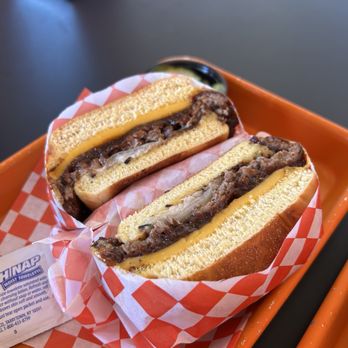 Ban Ban Burger - Chili Jam Smash - Burgers Near Me - Los Angeles, California