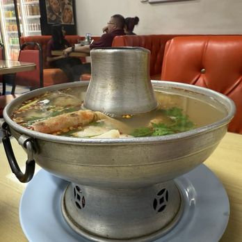 Kunnai Thai Restaurant - Tom Yum - Thai Near Me - Los Angeles, California Kunnai Thai Restaurant - Tom Yum - Thai Near Me - Los Angeles, California