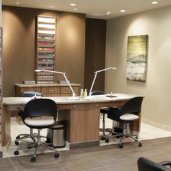 LifeSpa - Princeton - Manicure Station