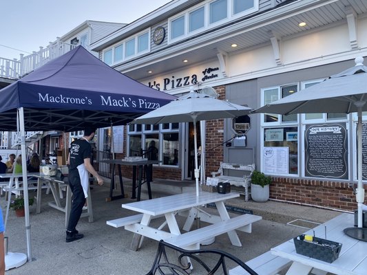 Mack's Pizza of Stone Harbor by null
