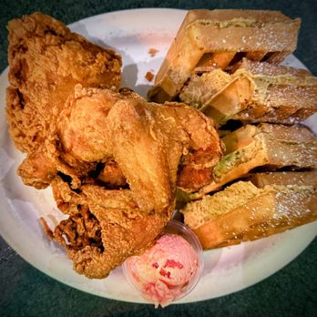 Metro Diner - Chicken and Fried Chicken & Waffle - Diners Near Me - Melbourne, Florida