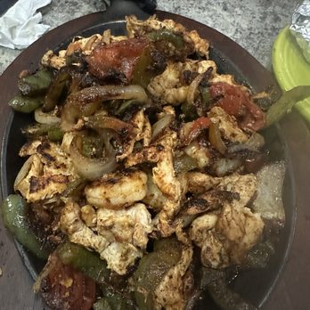 La Parrilla Mexican Grill - Fajitas - Mexican Near Me - Hampton, Virginia La Parrilla Mexican Grill - Fajitas - Mexican Near Me - Hampton, Virginia