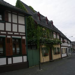 Von Remagen bis Bad Bodendorf - Gegenüber des alten Pfarrhauses