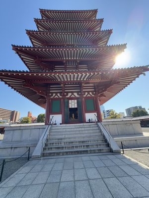 Shitennō-ji by null