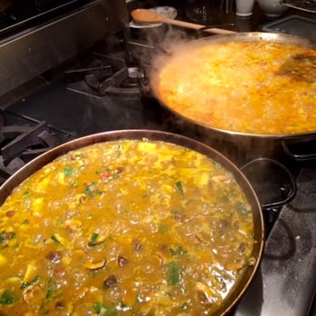 Cozymeal - Vegan and seafood paella - Cooking Classes Near Me - San Francisco, California
