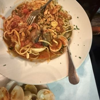 Ignotz's Ristorante - Mussels Marinara - Italian Near Me - Chicago, Illinois Ignotz's Ristorante - Mussels Marinara - Italian Near Me - Chicago, Illinois
