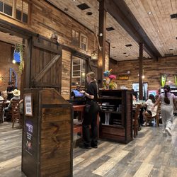 Los Hermanos Mexican Restaurant - Here to eat after shopping trade days!