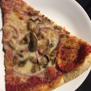Slices Pizzeria - Pizza Near Me - Griffin, Georgia Slices Pizzeria - Pizza Near Me - Griffin, Georgia