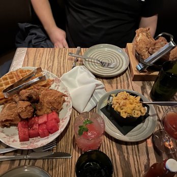 Yardbird - MAC & CHEESE LEWELLYN'S FINE FRIED CHICKEN CHICKEN 'N' WATERMELON 'N' WAFFLES - Southern Near Me - Las Vegas, Nevada