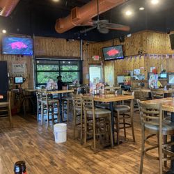 Hooters