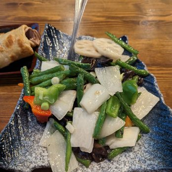 Mr. ChopStix - Veggie dish. Would not get again. Only 2 pieces of lotus. Ran out of snow peas - Chinese Near Me - Las Vegas, Nevada Mr. ChopStix - Veggie dish. Would not get again. Only 2 pieces of lotus. Ran out of snow peas - Chinese Near Me - Las Vegas, Nevada