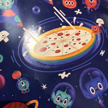 Mellow Mushroom Chantilly - Girls night out with friends - Pizza Near Me - Chantilly, Virginia