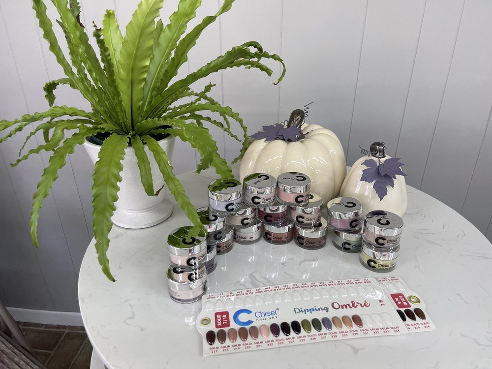 MAIN STREET NAILS Updated October 2024 27 Photos 1700 Main St