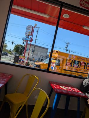 Hyphy Burger by null