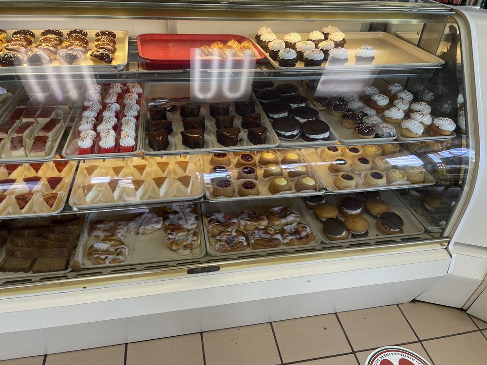 Panaderia La Borinquena Image
