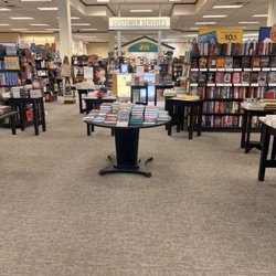 Barnes & Noble Booksellers - Interior