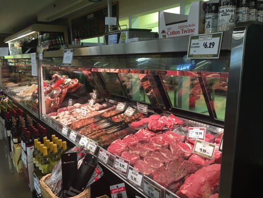 Delucchi's Market by null