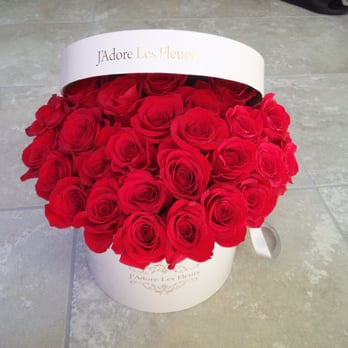 J'Adore Les Fleurs - Name a color and pick a main flower. They will always arrange the best design attracts your girl. - Florists Near Me - Studio City, California
