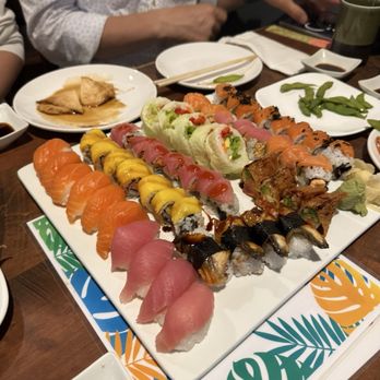 Arigato - Sushi Bars Near Me - Edgewater, New Jersey