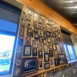 Mission BBQ - Wall