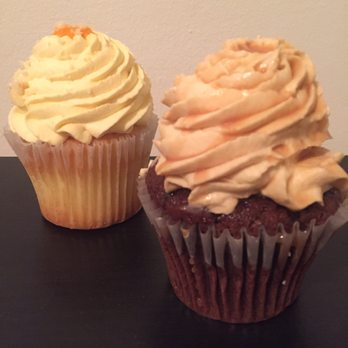 Jennivee’s Bakery - Mango Mousse cupcake (L) and Dulce de Leche cupcake (R) - Desserts Near Me - Chicago, Illinois