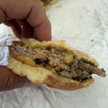 Bar Arbolada - Cheeseburger - Bars Near Me - Oklahoma City, Oklahoma