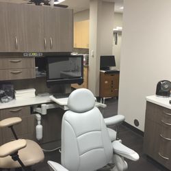 Allan L Bergano, DDS - Dental operatory